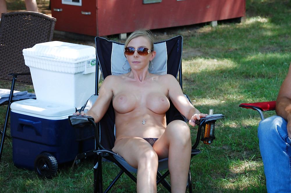 15P Perfect Busty MILF