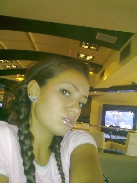 25P Serbian FB girls VI