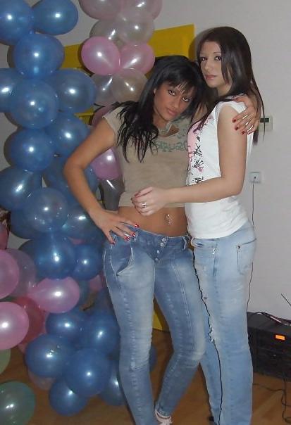 25P Serbian FB girls VI