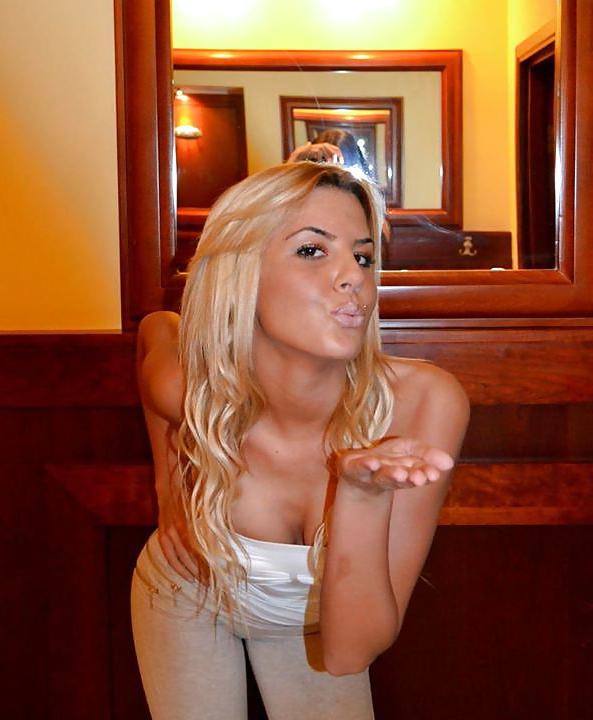 24P Serbian girl: hana