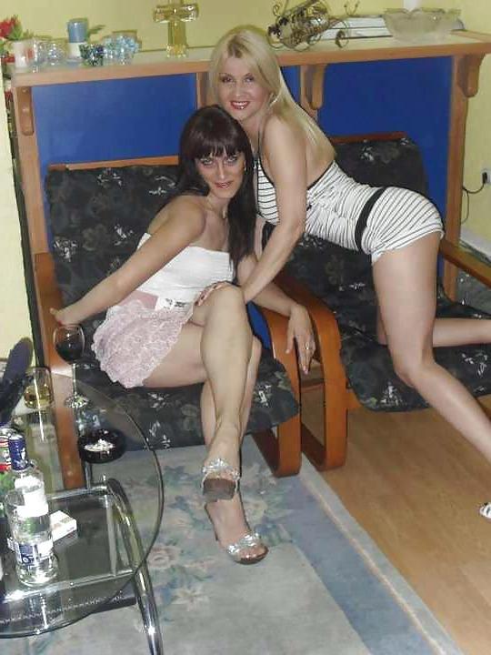 24P French milf: jeanine