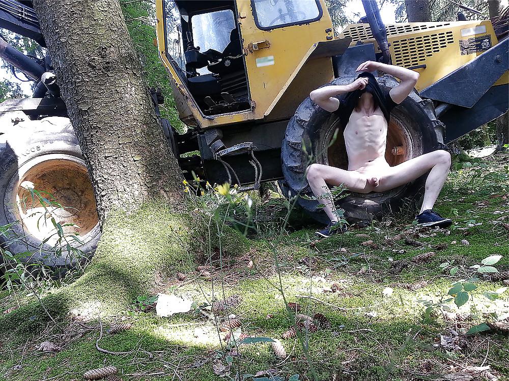 18P Young boy, his small dick and Construction machine 