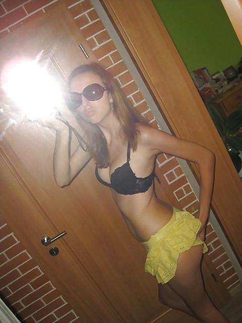 25P My collection 46 : skinny teen shows her body