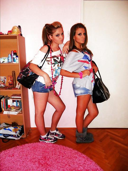 25P Serbian Sexy Teens