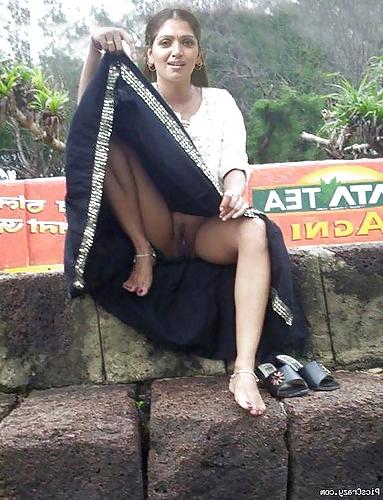21P Without dress hijda photo gallery