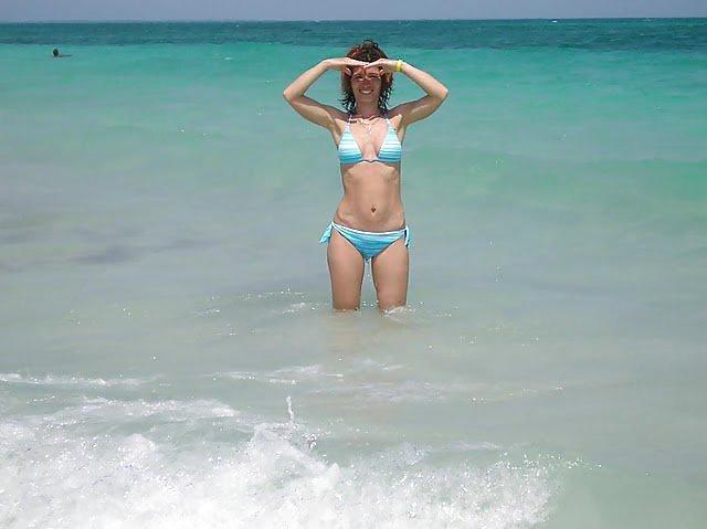 12P My slutty ex-wife topless. dirty comments please