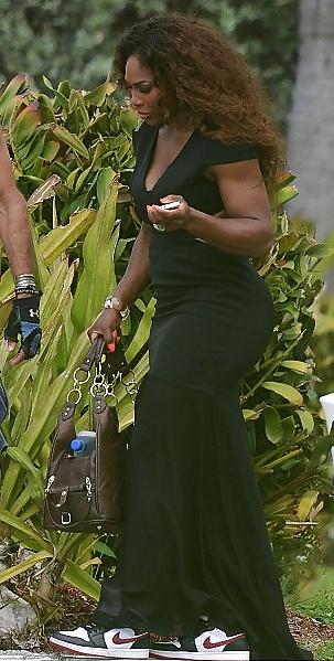 22P Serena Williams: Thick ASS Body Beach Photohoot - Ameman