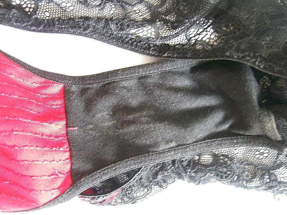 4P Some of my Gfs dirty knickers I sniff and wank with 