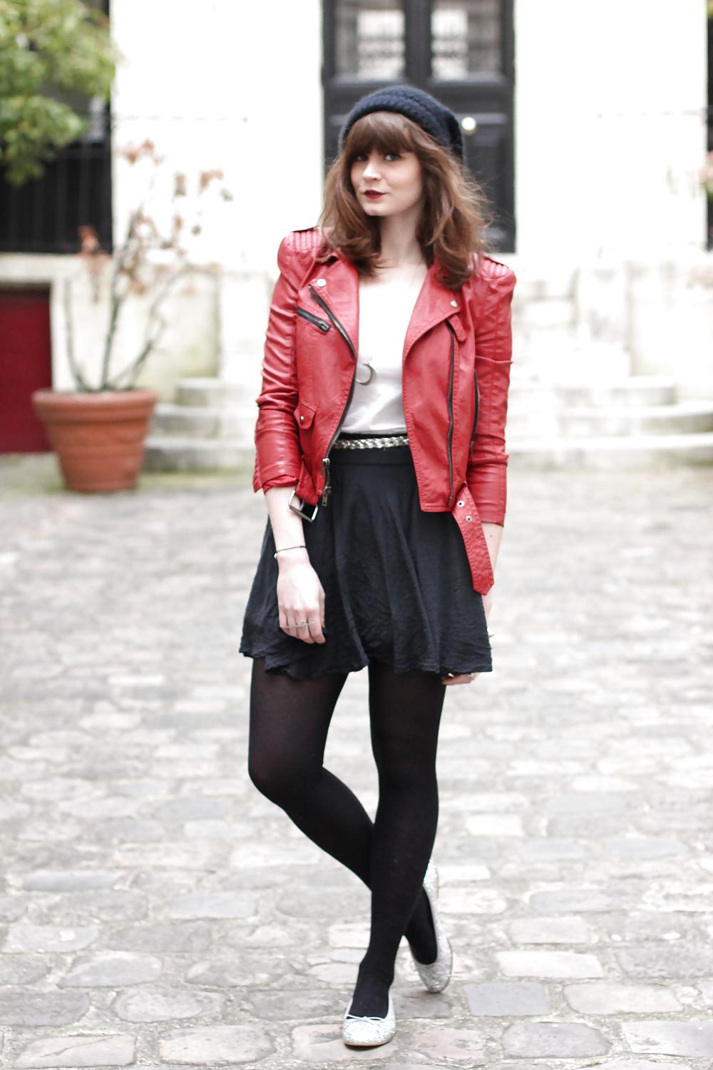 20P French bloggers Mode with sexy legs 10