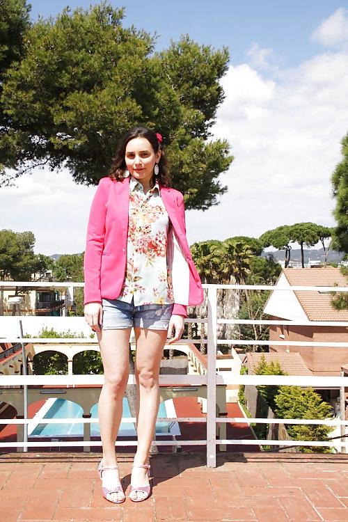 20P French bloggers Mode with sexy legs 10