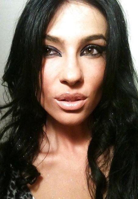 21P Facebook serbian girls