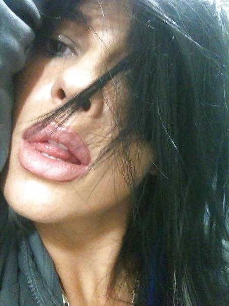 21P Facebook serbian girls