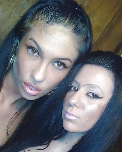 21P Facebook serbian girls