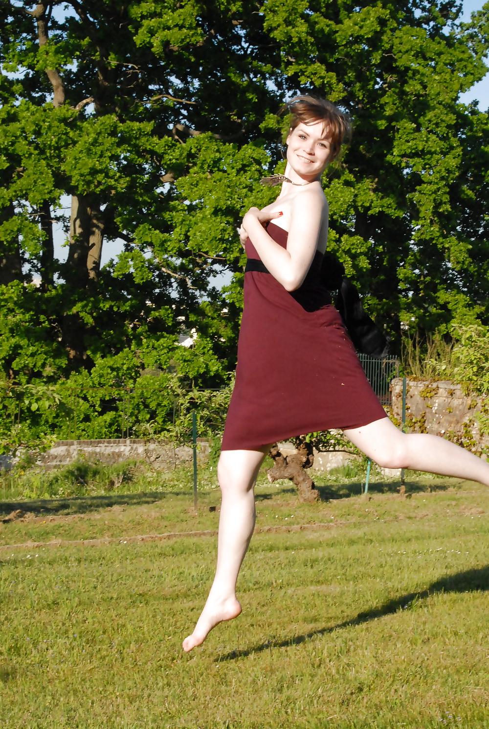 25P French bloggers Mode with sexy legs 19