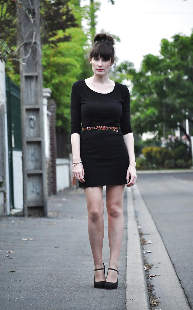 25P French bloggers Mode with sexy legs 19