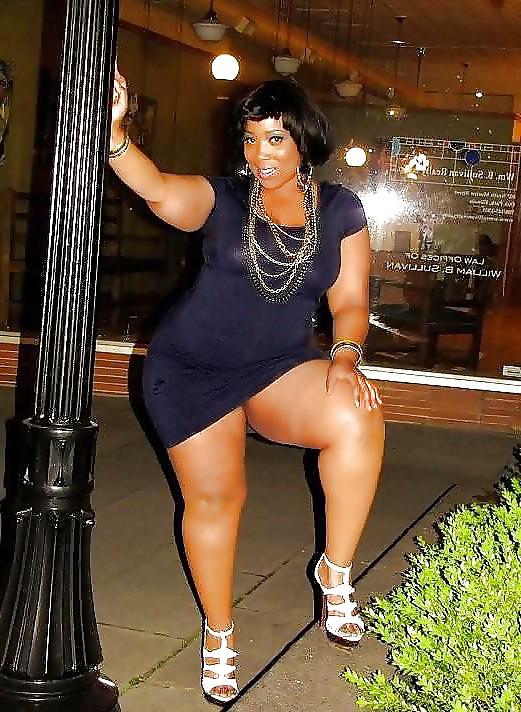 25P THE ALWAYS SEXY...LIL BLACK DRESS-I I