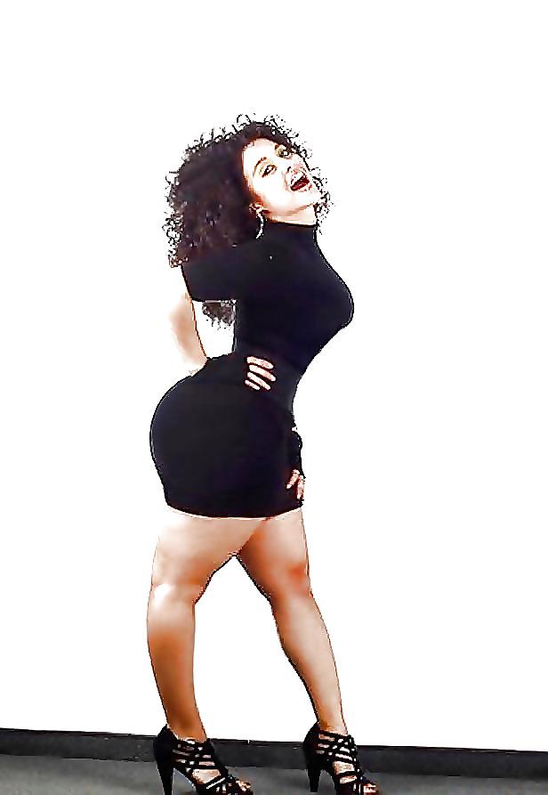 25P THE ALWAYS SEXY...LIL BLACK DRESS-I I