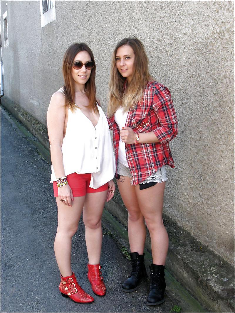 25P French Bloggers Mode with sexy legs 30