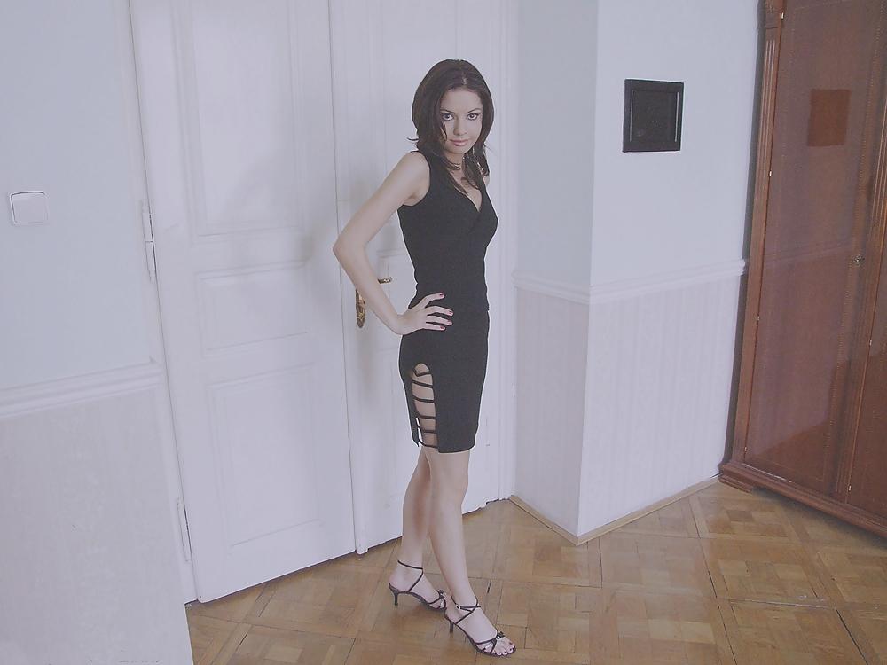 25P Aline and her black dress