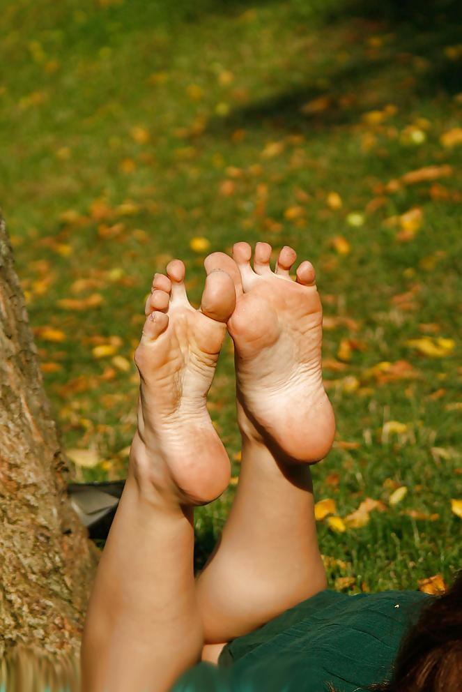 25P Dirty Feet 3