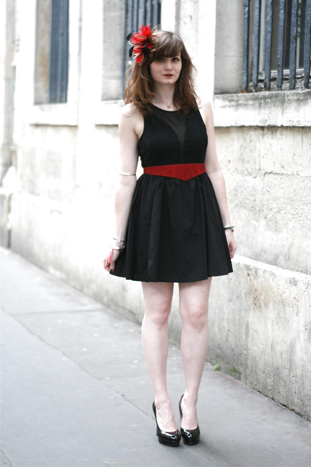 25P French Bloggers Mode with sexy legs 33
