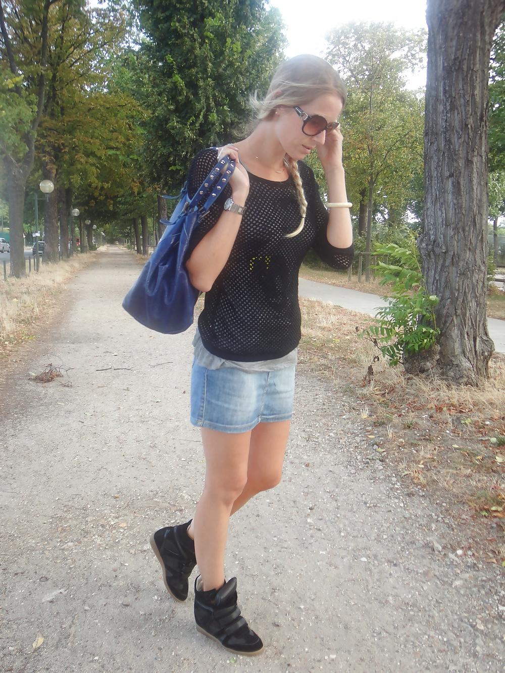 25P French Bloggers Mode with sexy legs 33