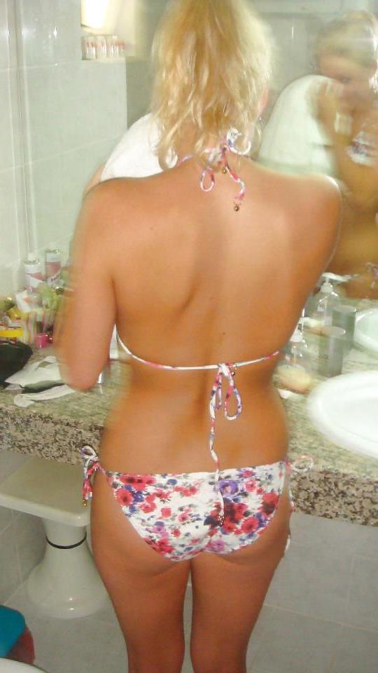 25P Dirty facebook sluts on holiday