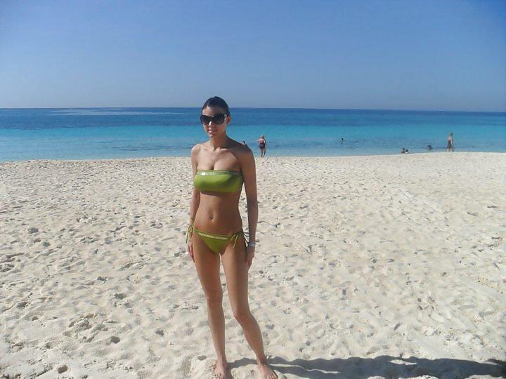 25P Dirty facebook sluts on holiday