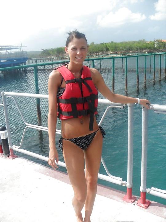 25P Dirty facebook sluts on holiday