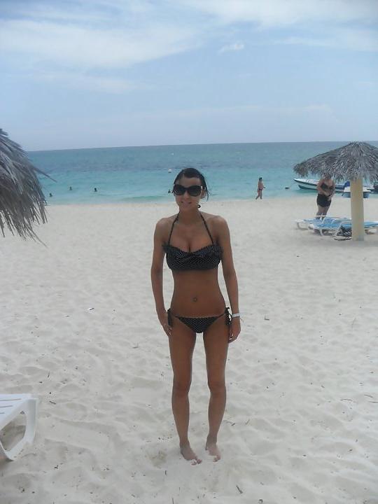 25P Dirty facebook sluts on holiday