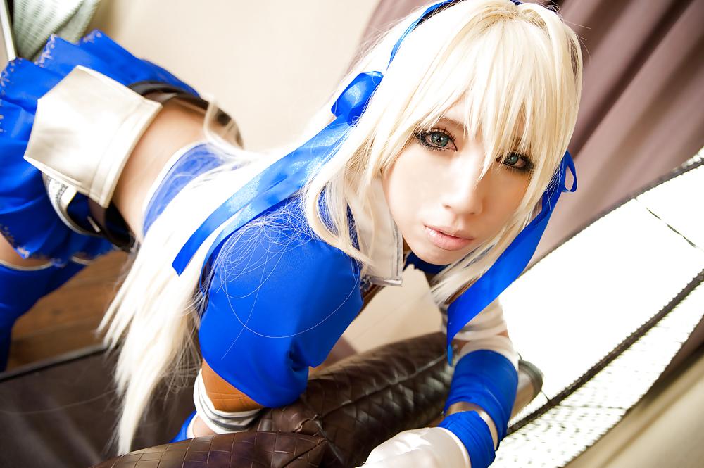 25P Monster Hunter Cosplay 1