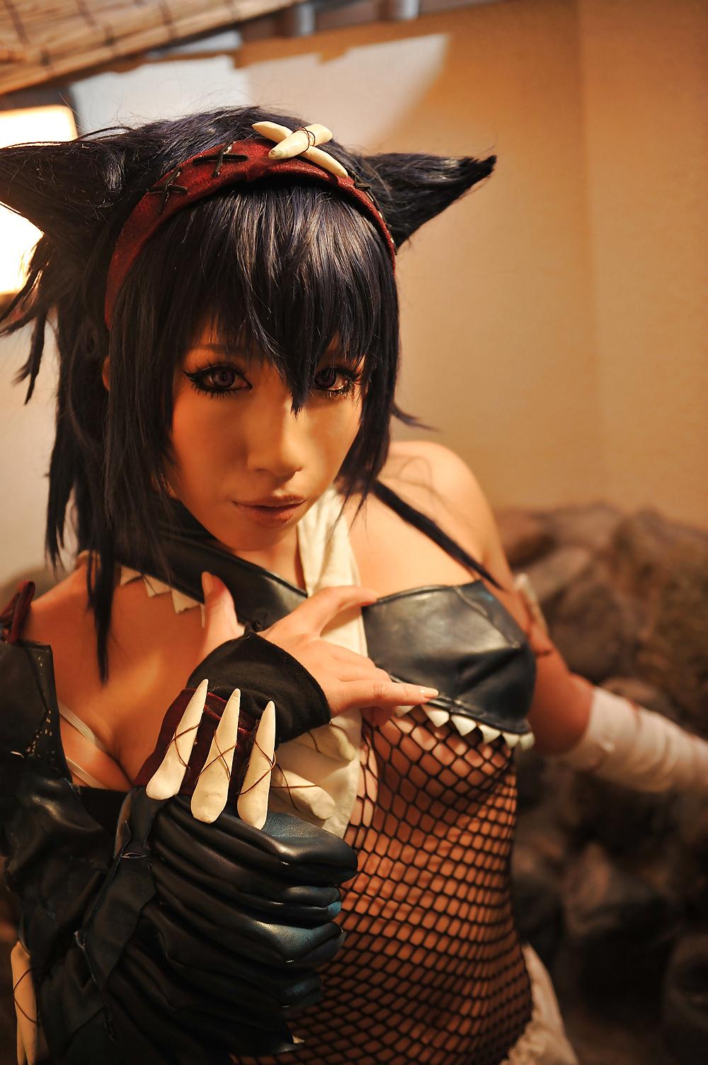 25P Monster Hunter Cosplay 1