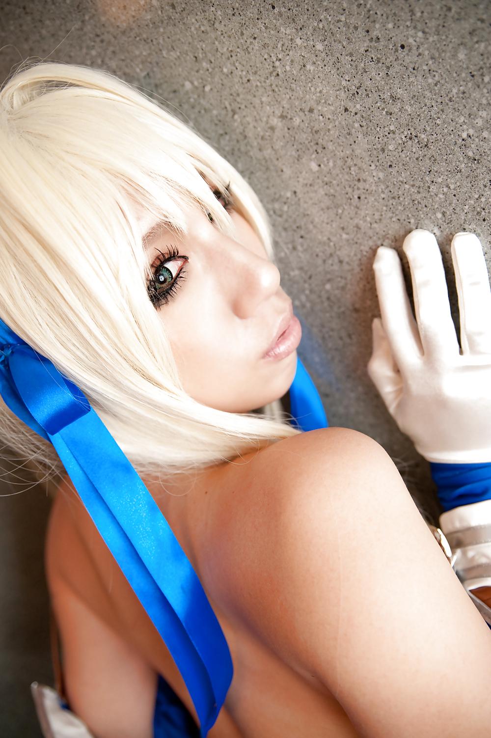 25P Monster Hunter Cosplay 1