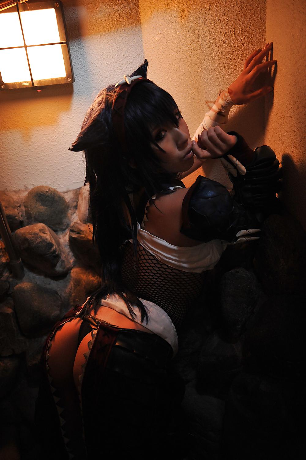 25P Monster Hunter Cosplay 1
