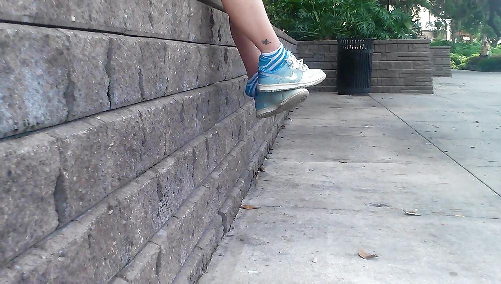 17P Blue strip socks