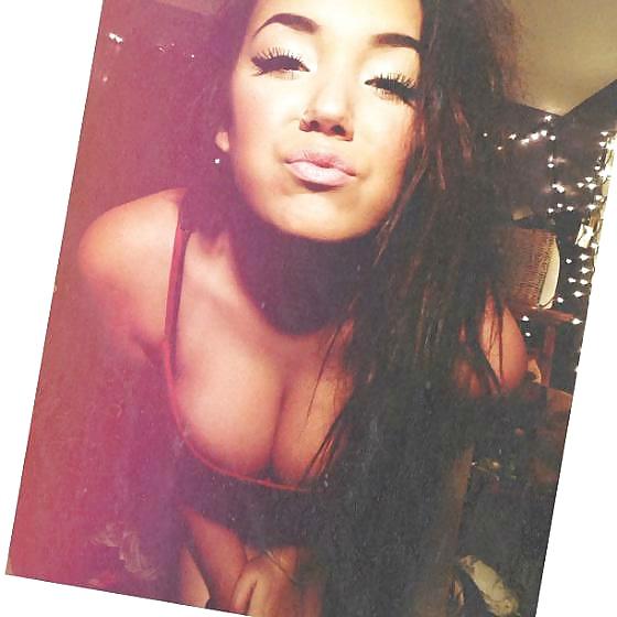 5P Busty Amatueur 52