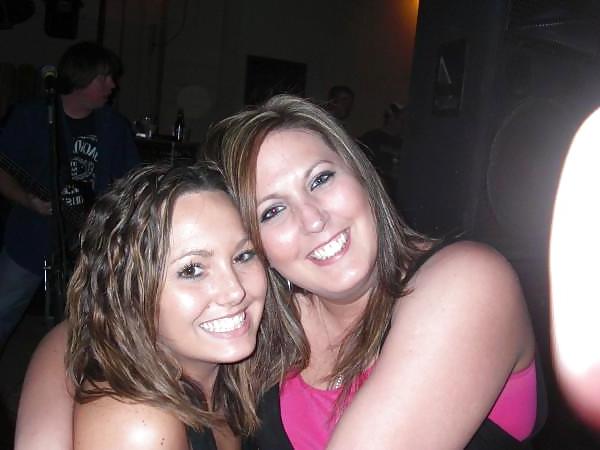 9P First footjob girl