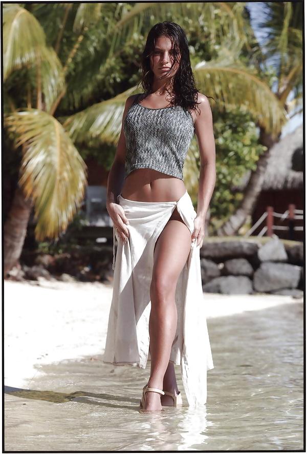 16P Laetitia Milot, Gorgeous French actress 