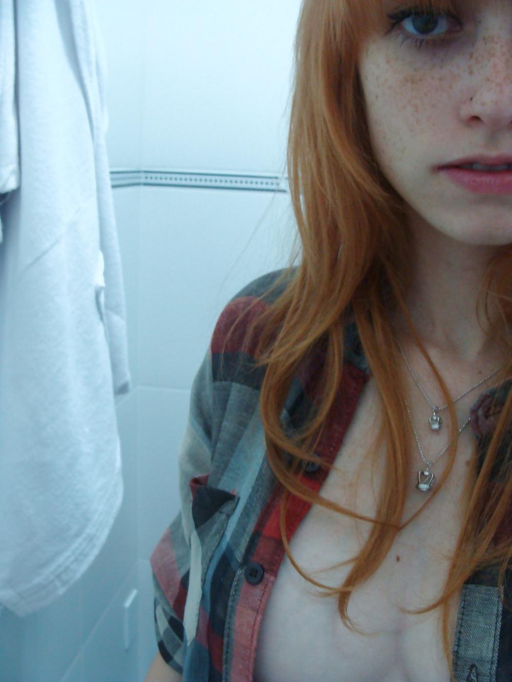 25P Awesome Redheads Girl With Freckles