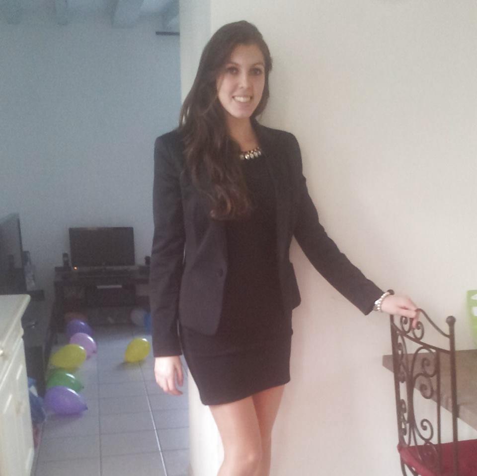 11P Pauline une Bonne BCBG a demonter 
