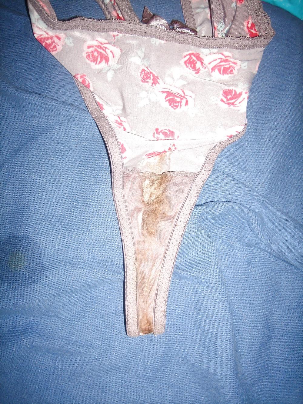 4P Oh,those dirty panties...