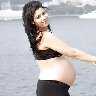25P Bun in the oven