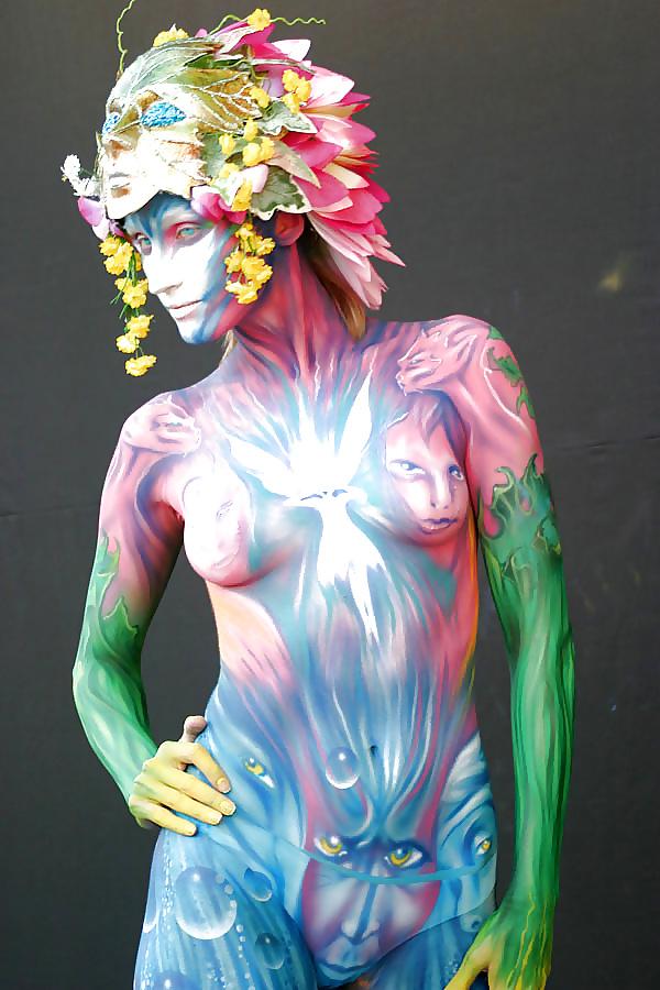 25P Body Painting