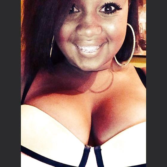 25P Busty Amatuer 55