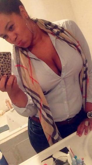 25P Busty Amatuer 55