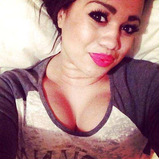 25P Busty Amatuer 55
