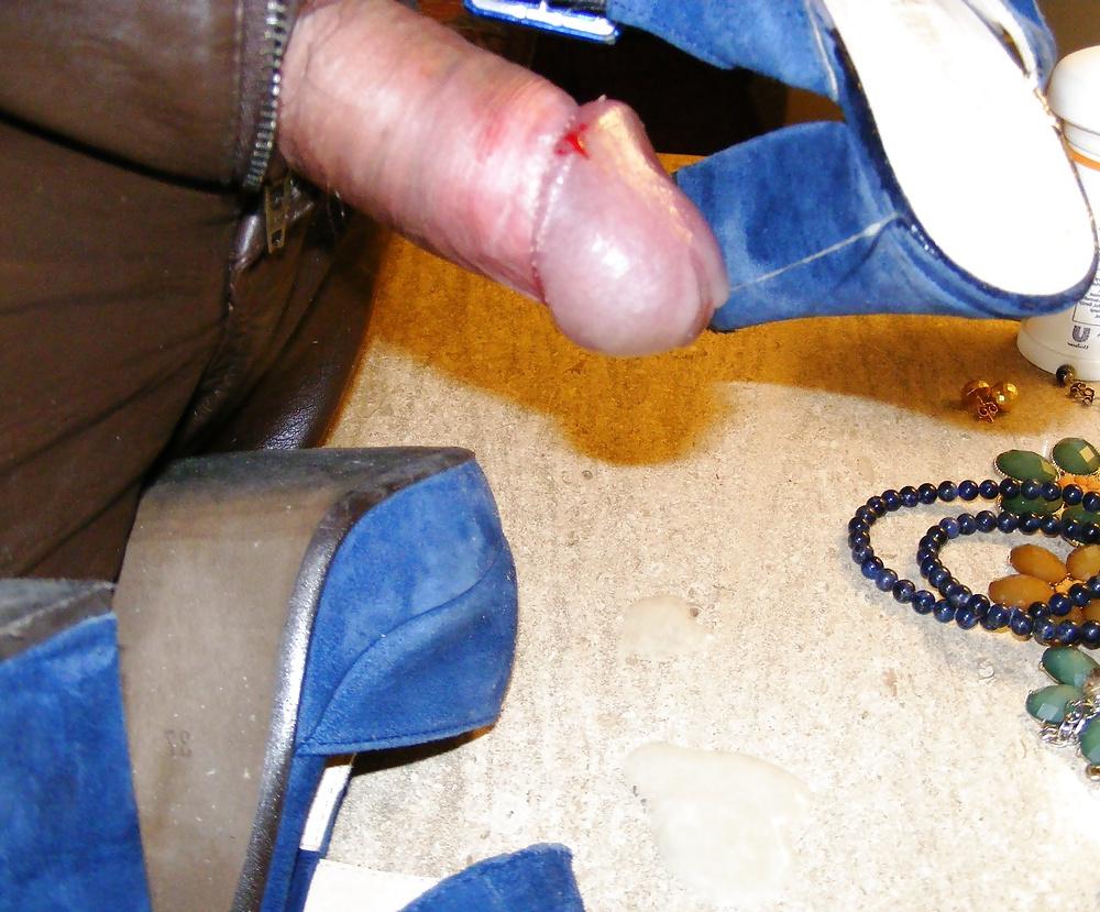 5P Cum on blue sandals.