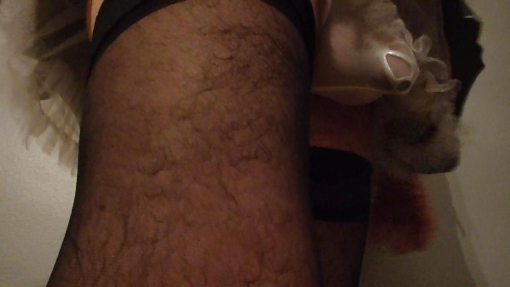 8P My hubby, my french maid. Mon mari, ma soubrette
