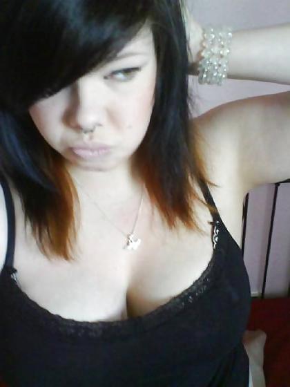 10P Busty Amatuer 53