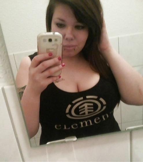 10P Busty Amatuer 53